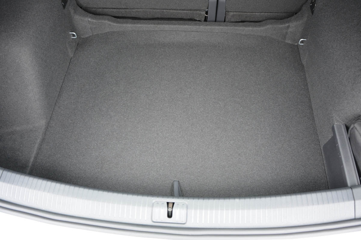 Guardliner kofferbakmat voor Volkswagen Tiguan 2 (05.2016-10.2023), lage laadvloer (zonder verstelbare laadvloer) - TPE-Rubber